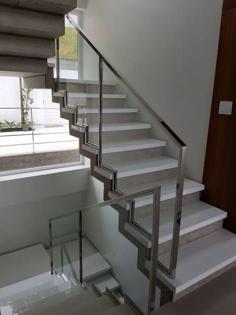 Corrimão de escada inox